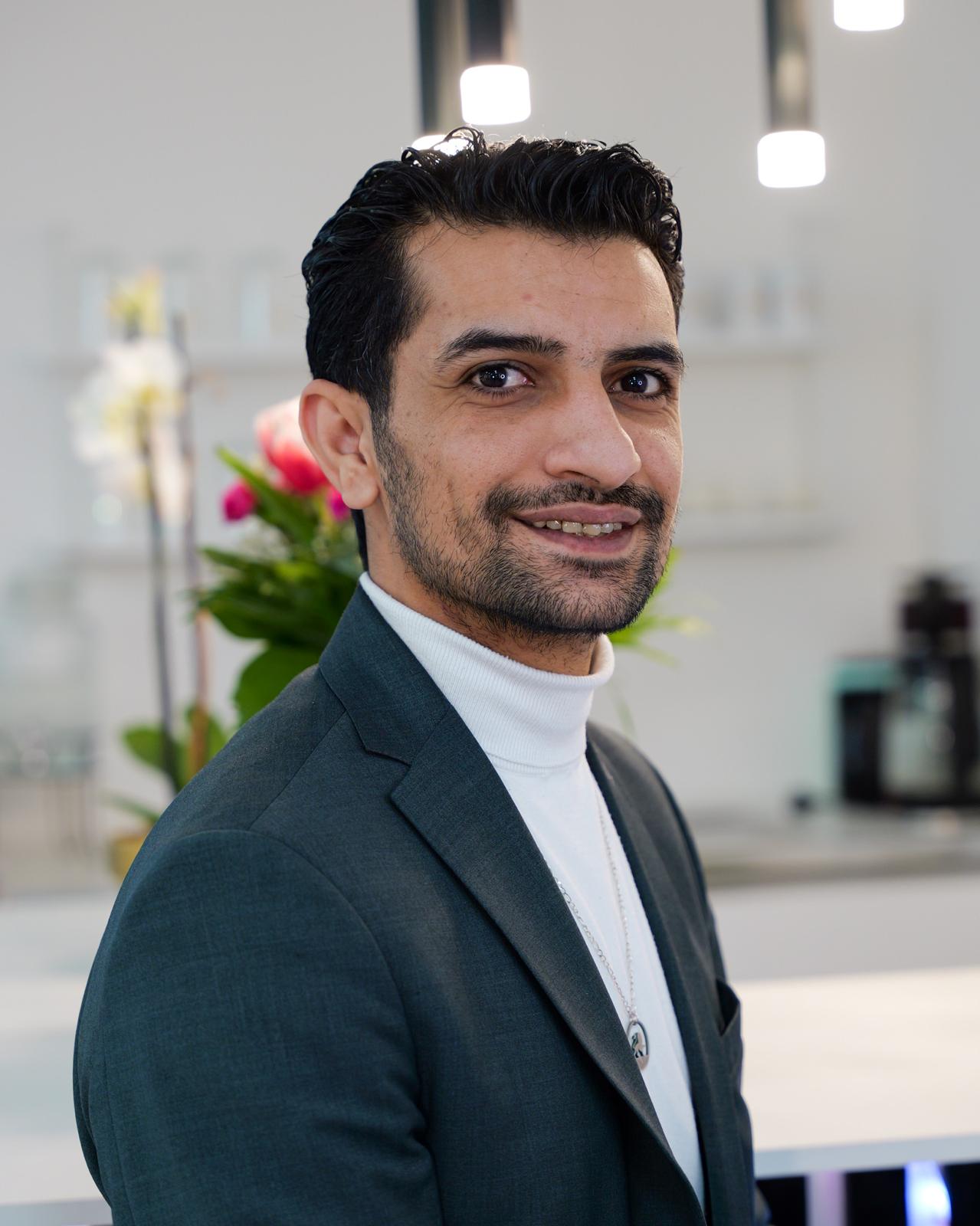 Rajab, Ramel Friseur